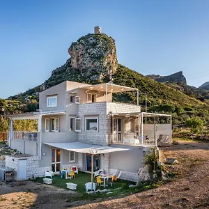 La Finestra Sul Mare Dello Zingaro , Scopello (Sicily) Italia